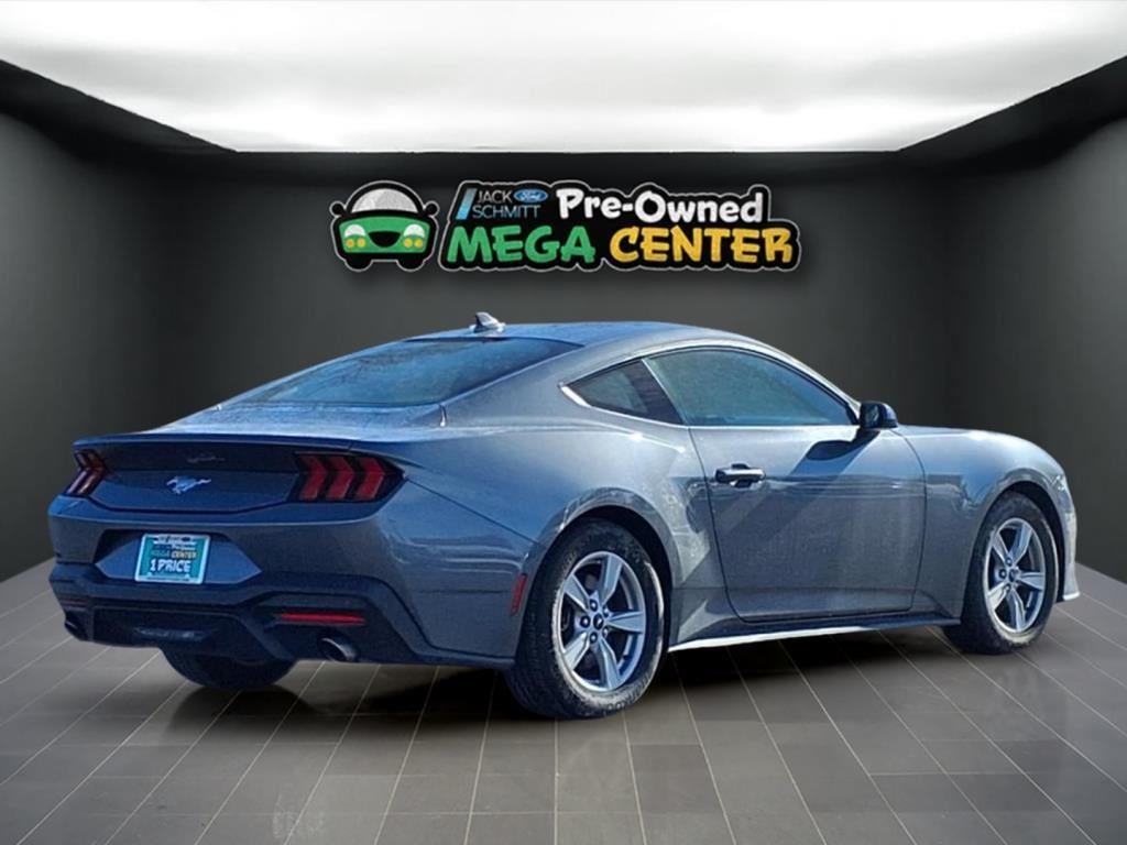 2024 Ford Mustang EcoBoost