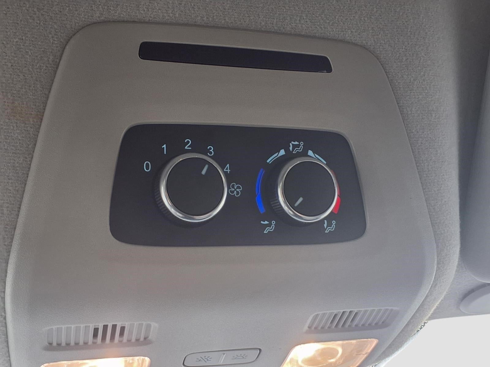 2024 Ford Transit Passenger Wagon XLT
