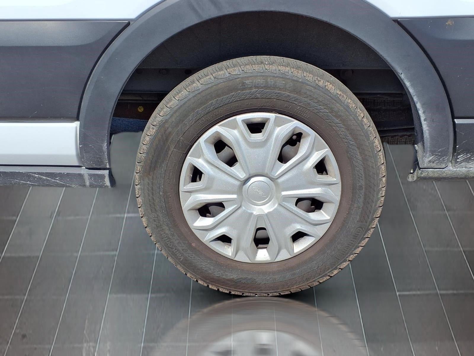 2025 Ford Transit Passenger Wagon XLT
