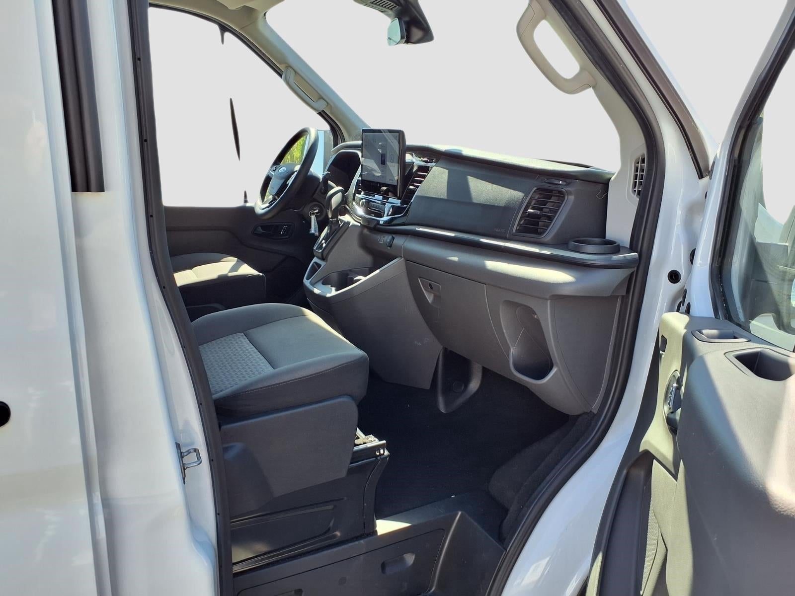2025 Ford Transit Passenger Wagon XLT