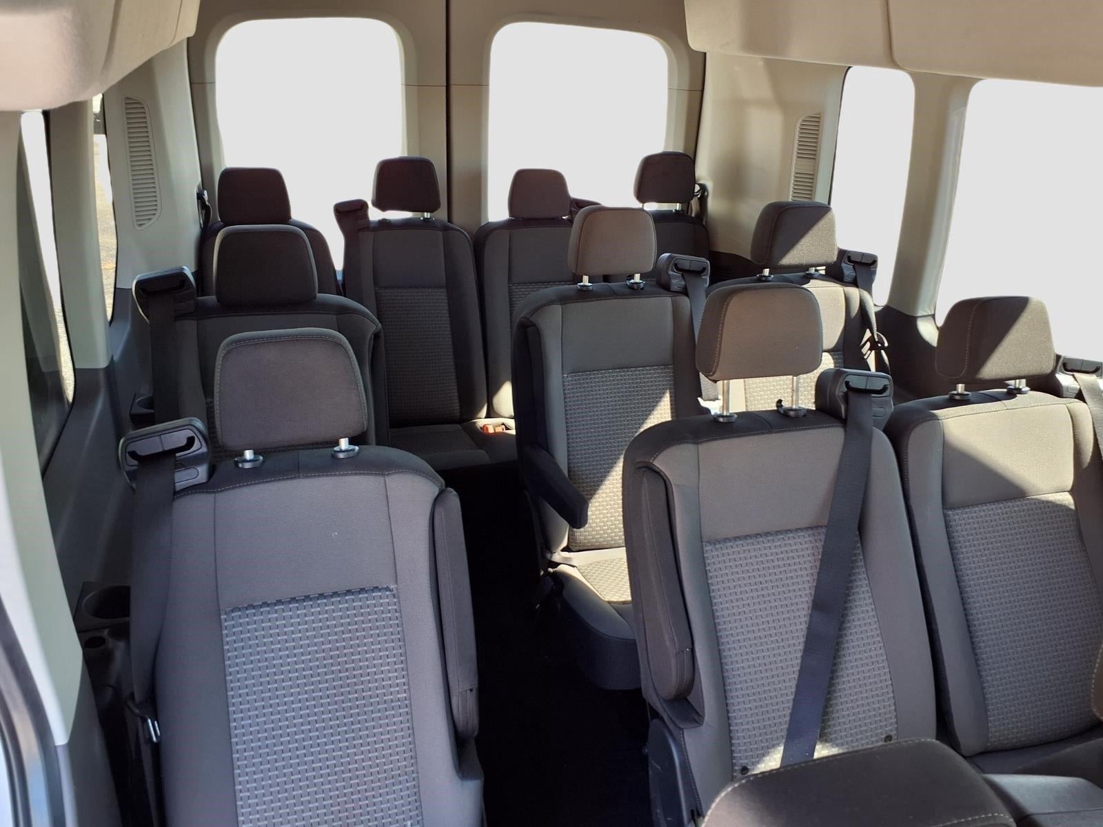 2025 Ford Transit Passenger Wagon XLT