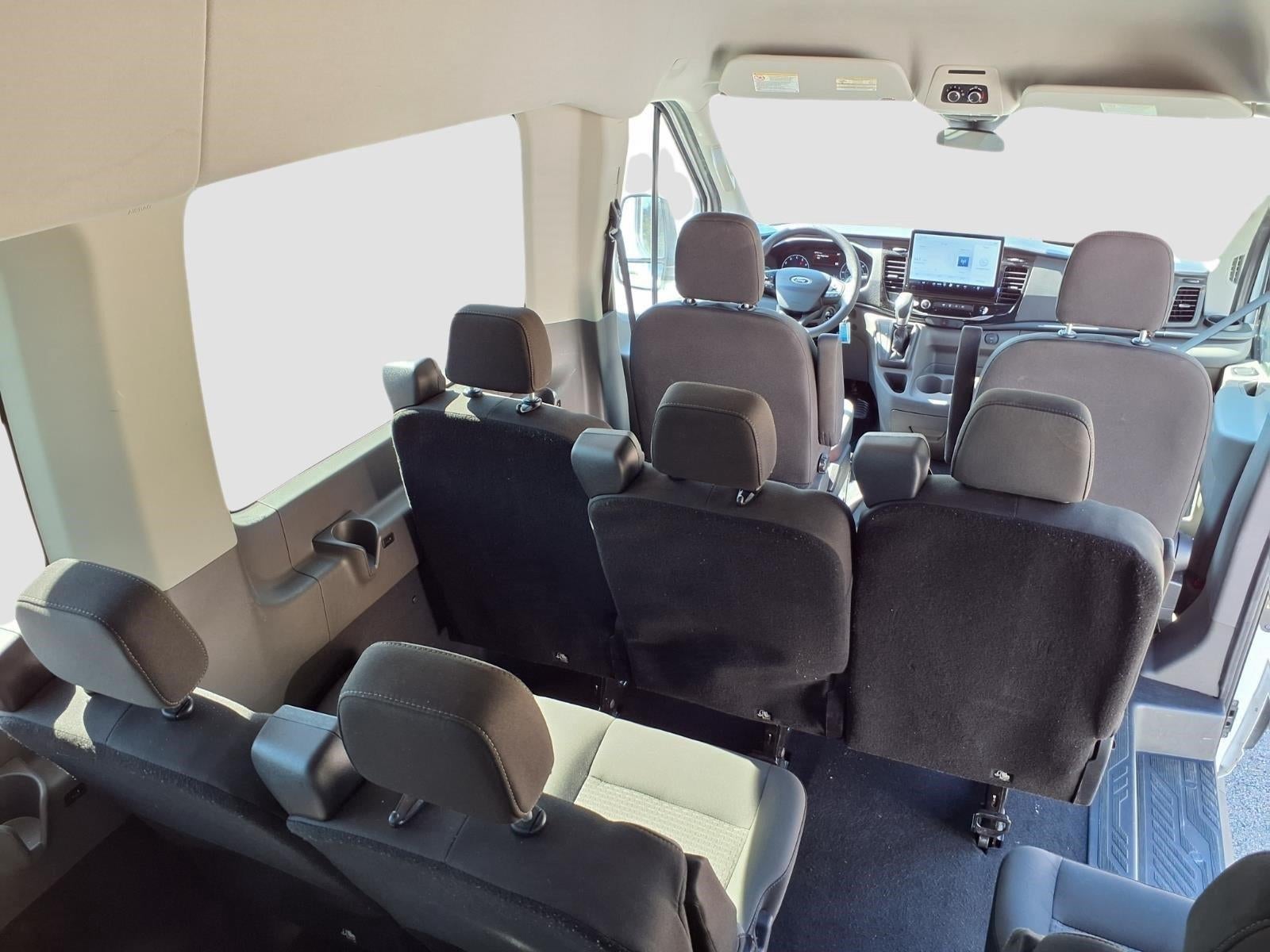 2025 Ford Transit Passenger Wagon XLT