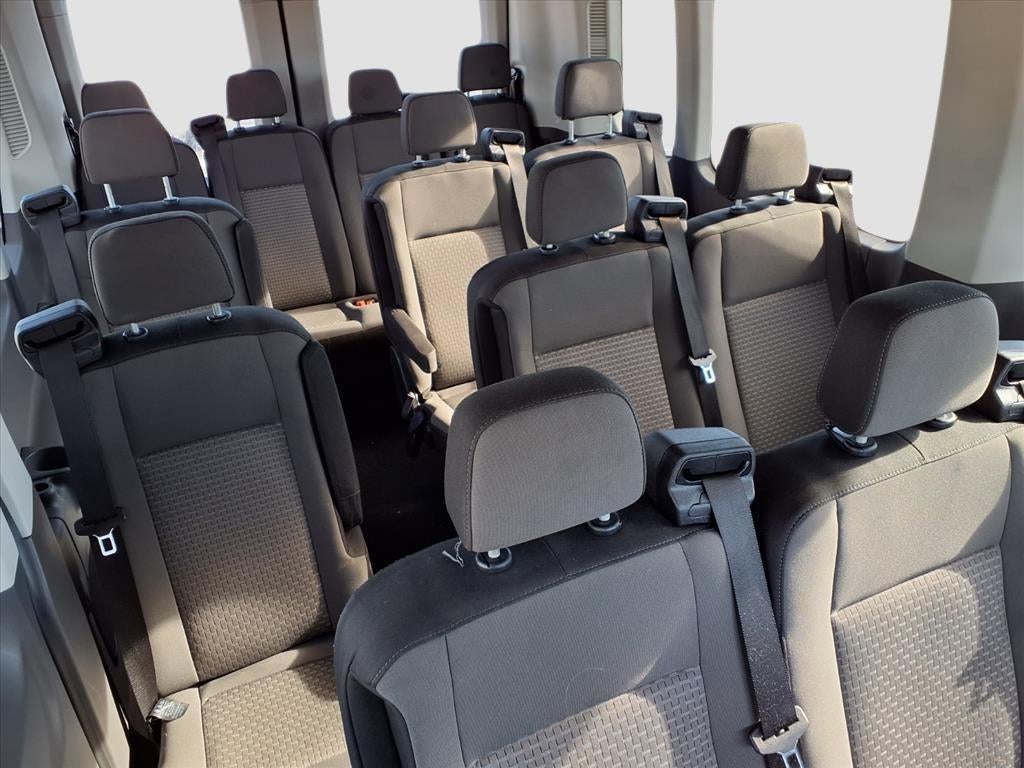 2024 Ford Transit Passenger Wagon XLT