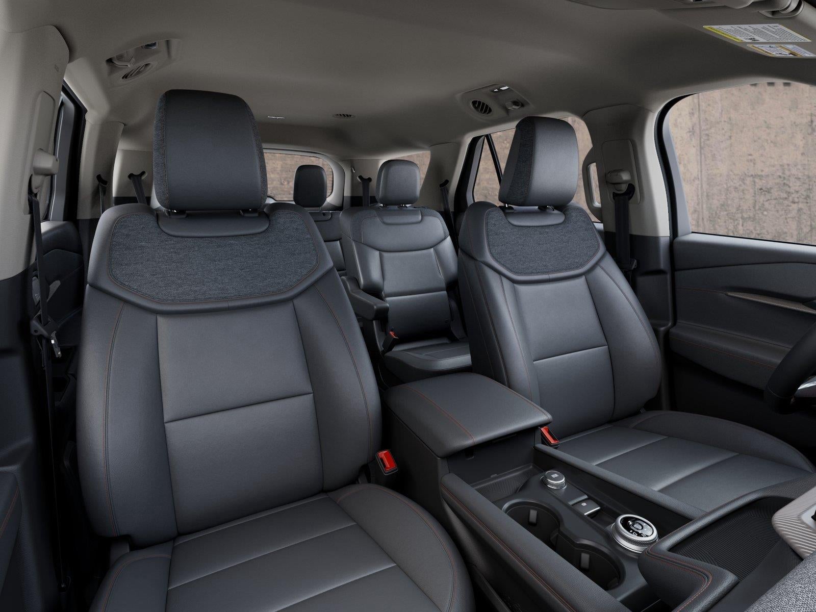 2027 Ford Explorer Active w/200A Pkg