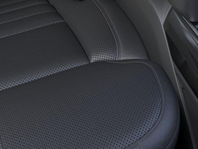 2025 Ford F-150 Lightning Platinum