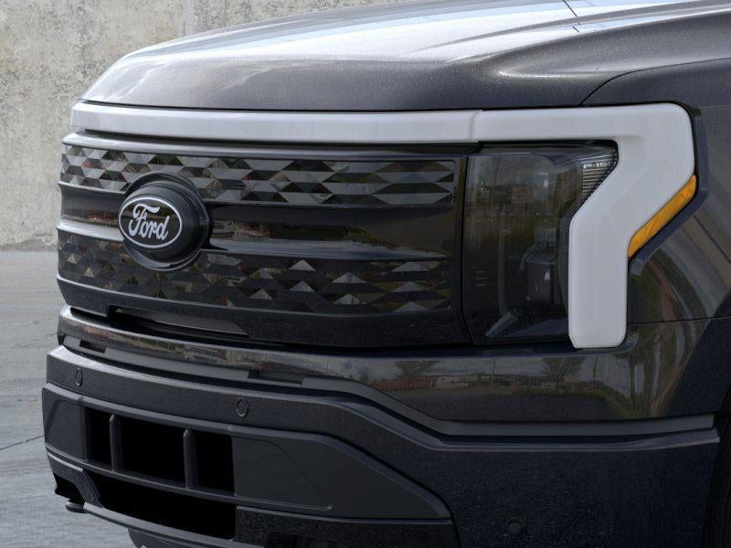 2025 Ford F-150 Lightning Platinum