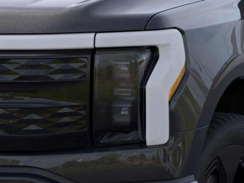 2025 Ford F-150 Lightning Platinum