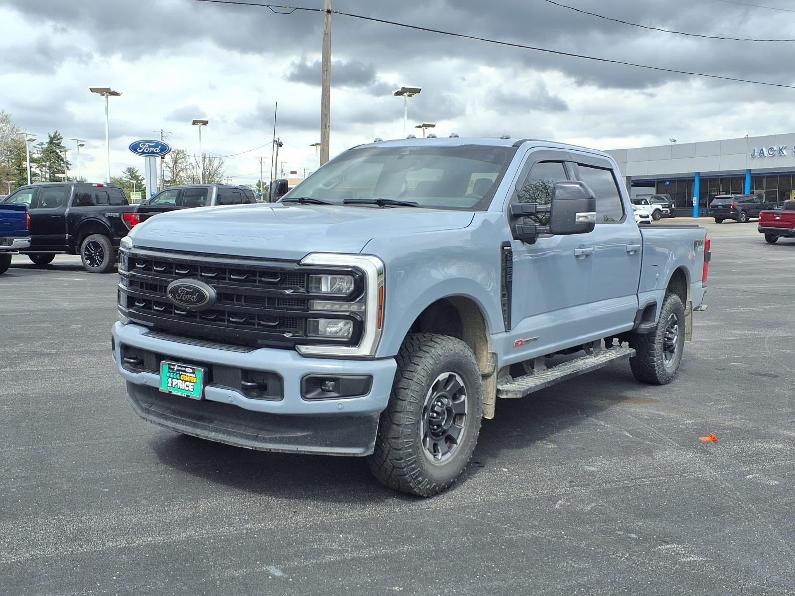 2024 Ford Super Duty F-350 SRW LARIAT