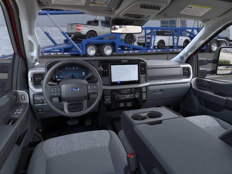 2026 Ford Super Duty F-350 SRW XLT