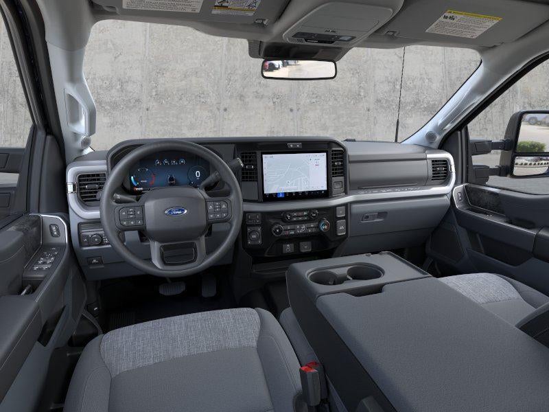 2026 Ford Super Duty F-350 SRW XLT