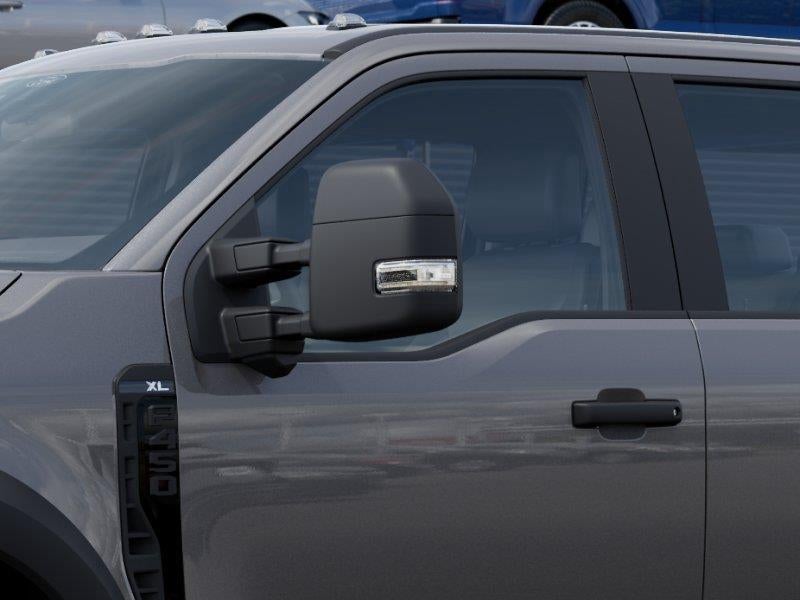 2027 Ford Super Duty F-450 DRW XL