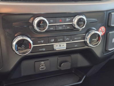 2025 Ford F150 PICKUP XLT