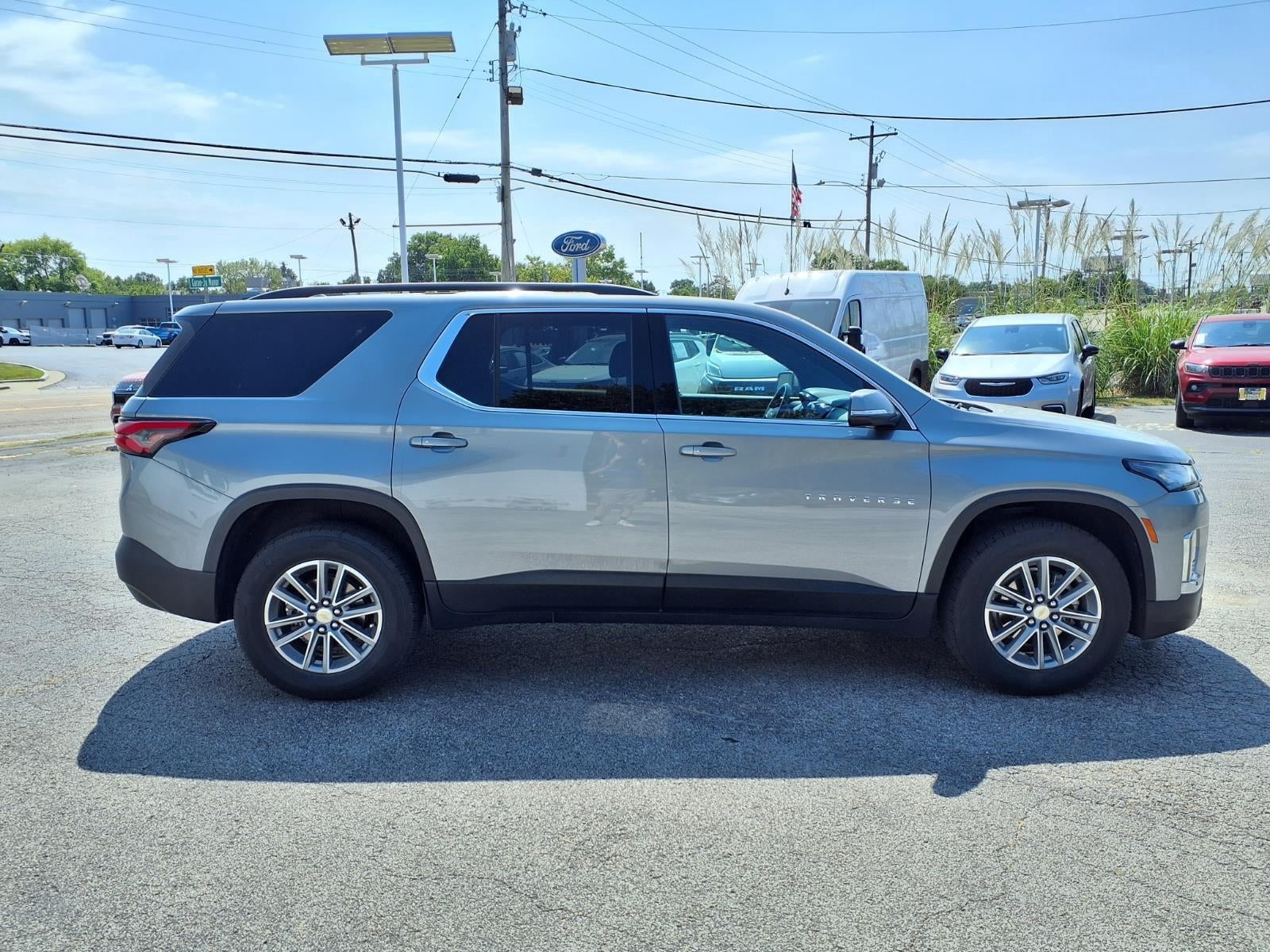 2023 Chevrolet Traverse LT Cloth