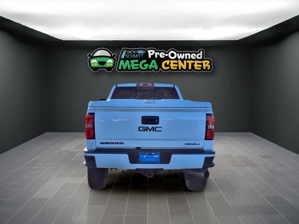 2016 GMC Sierra 2500HD Denali