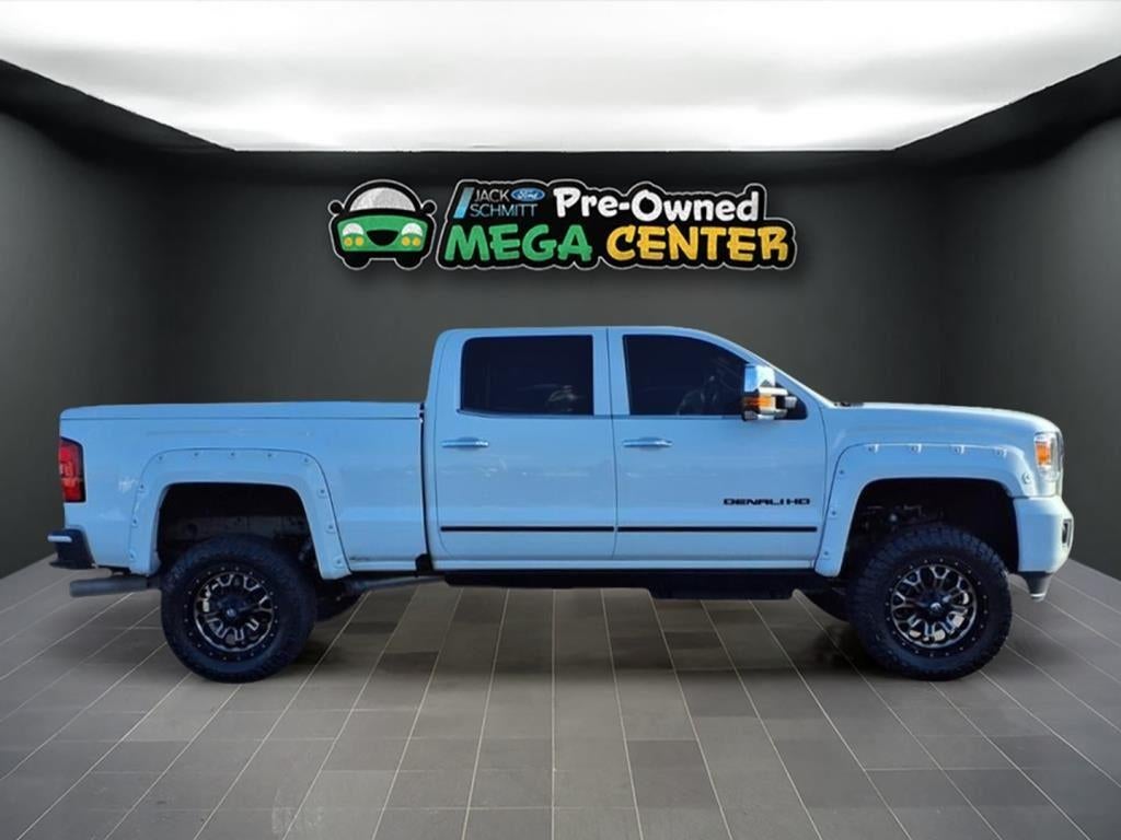 2016 GMC Sierra 2500HD Denali