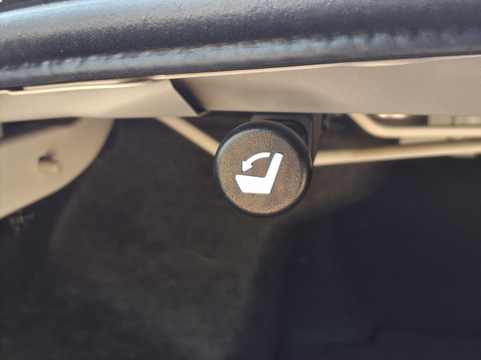 2025 Nissan Altima SV - Photo 21
