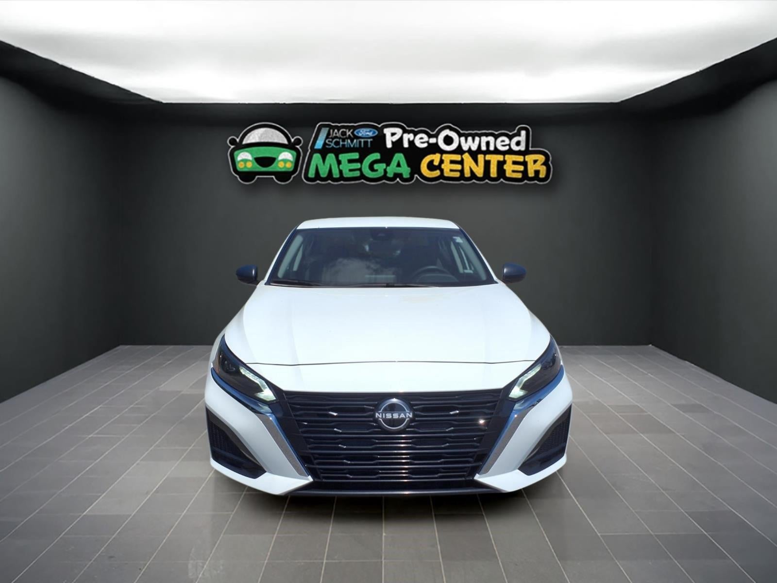 2025 Nissan Altima SV - Photo 26
