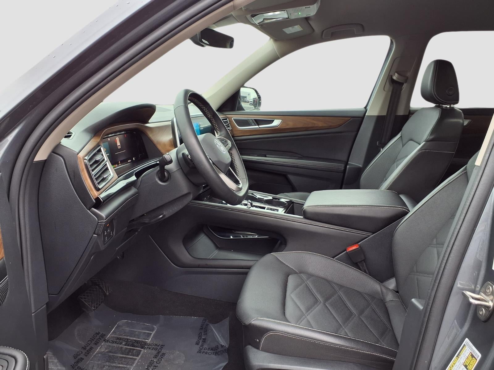 2024 Volkswagen Atlas 2.0T SE w/Technology