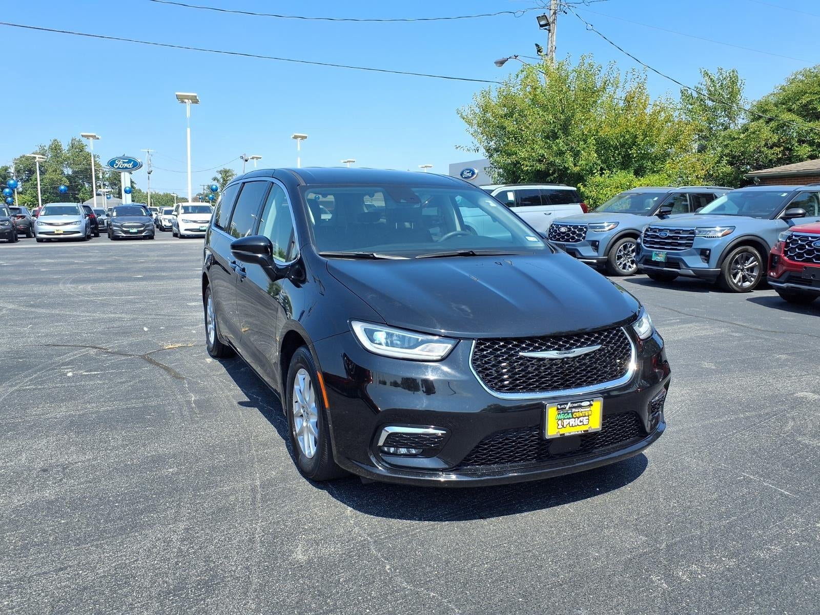 2024 Chrysler Pacifica Touring L