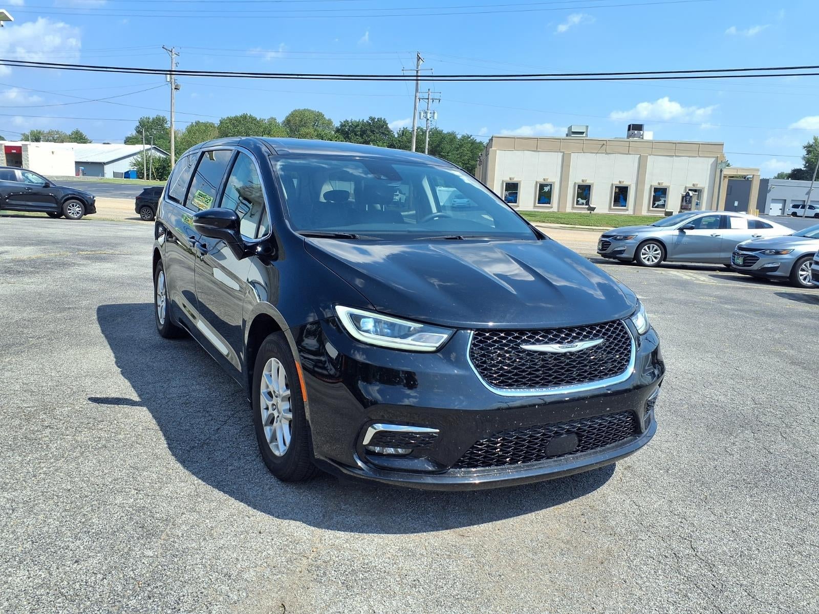 2024 Chrysler Pacifica Touring L