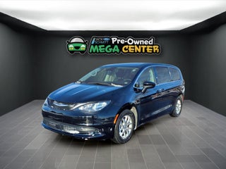 2024 Chrysler Voyager LX