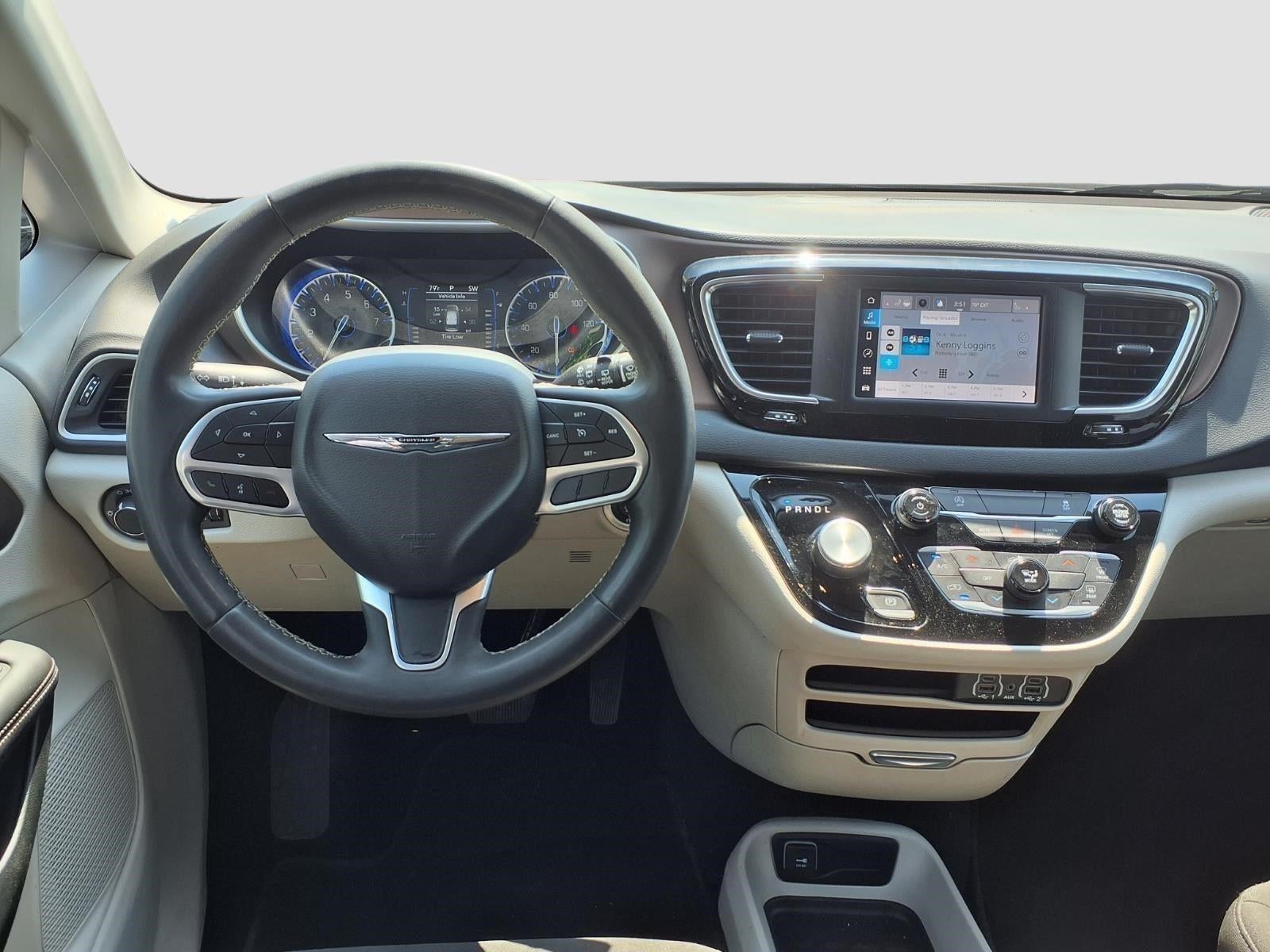 2024 Chrysler Voyager LX