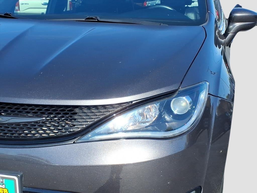 2020 Chrysler Pacifica Touring L Plus