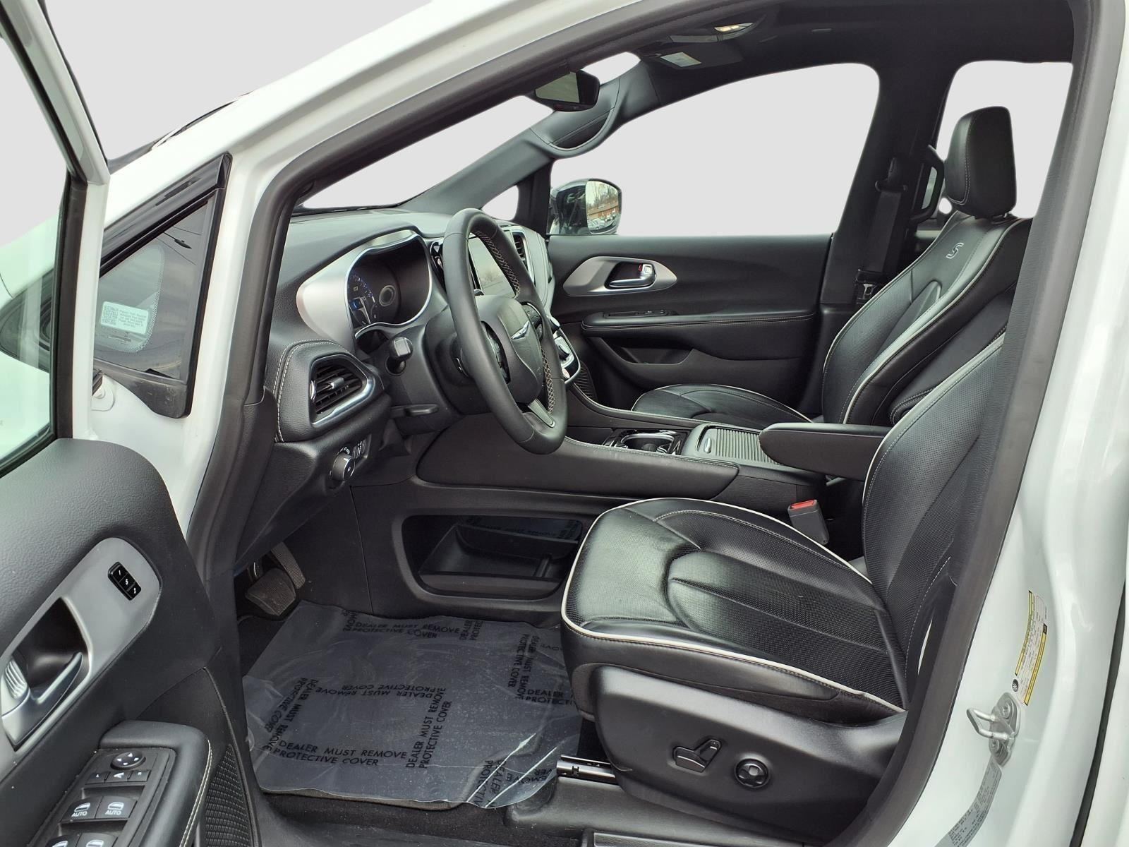 2025 Chrysler Pacifica Limited