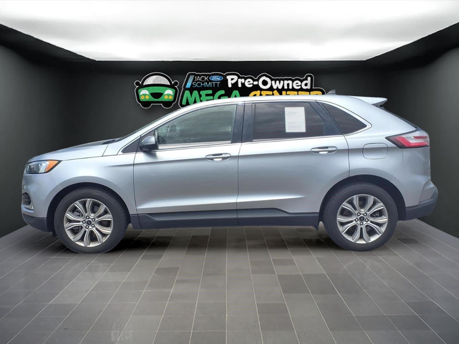 2024 Ford Edge Titanium