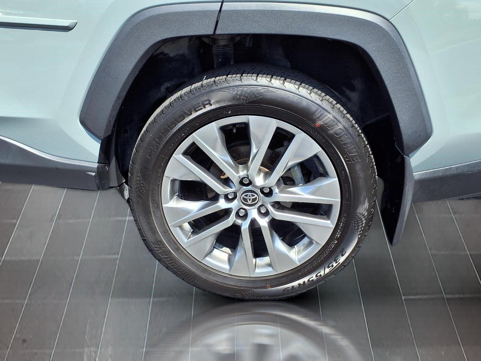 2022 Toyota RAV4 XLE Premium - Photo 16