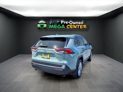 2022 Toyota Rav4 XLE Premium