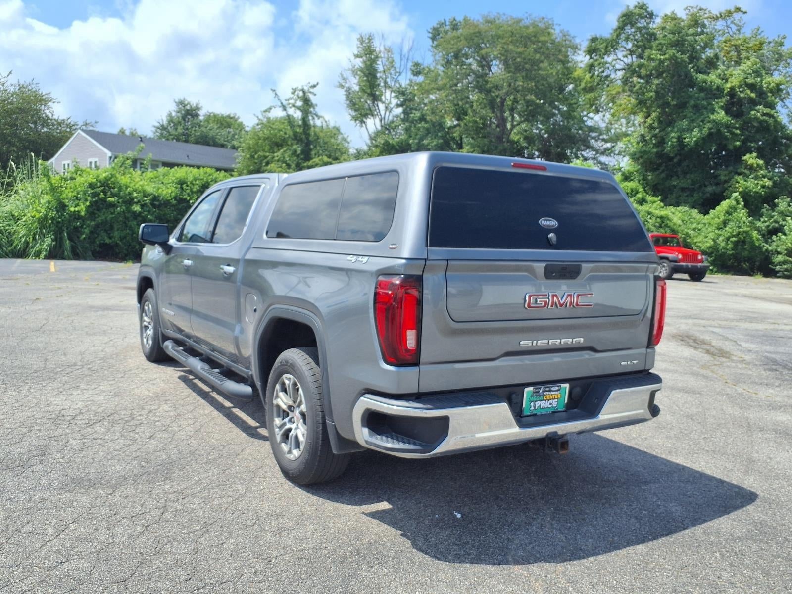 2021 GMC Sierra 1500 SLT