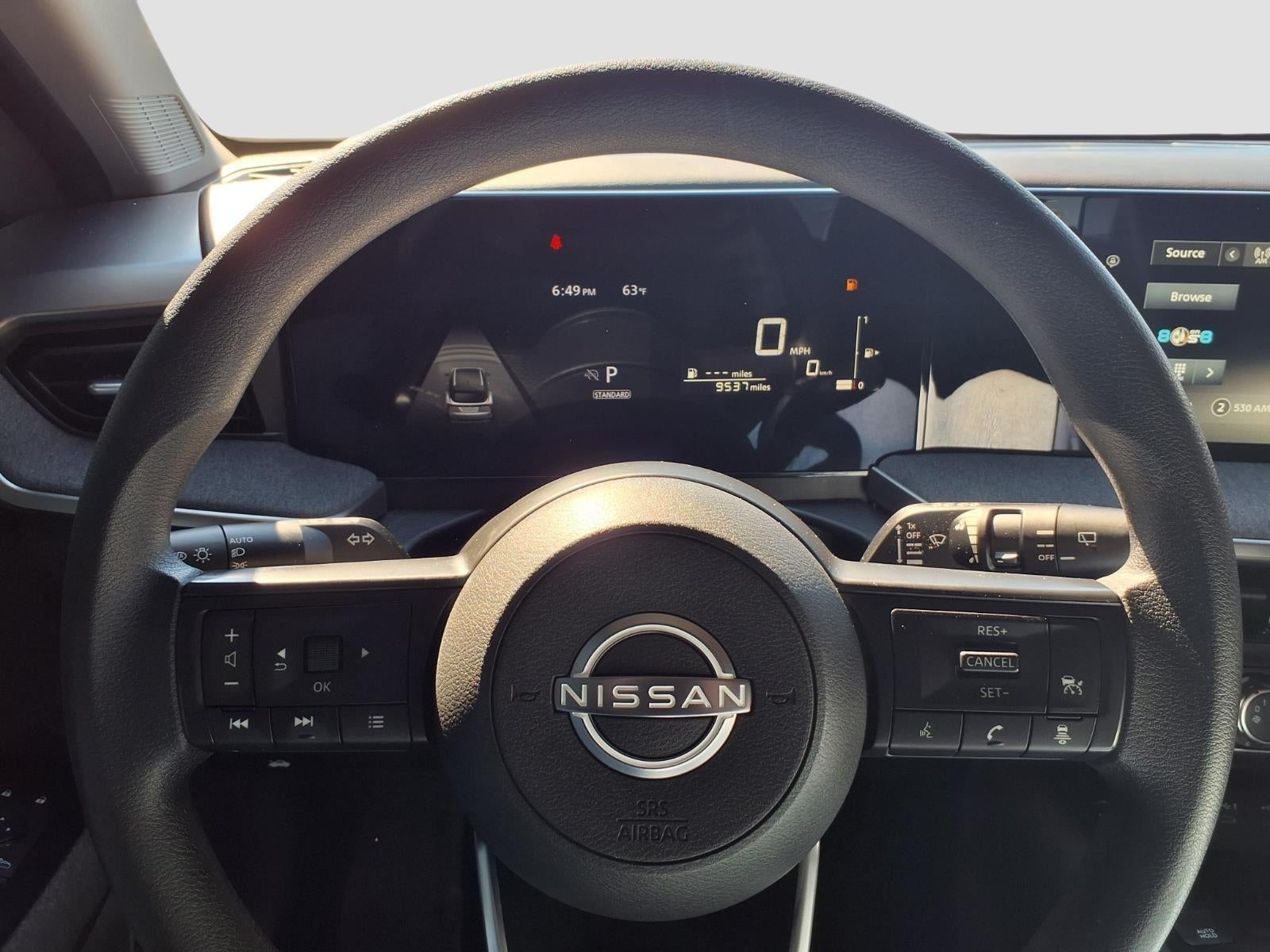 2025 Nissan Kicks SV