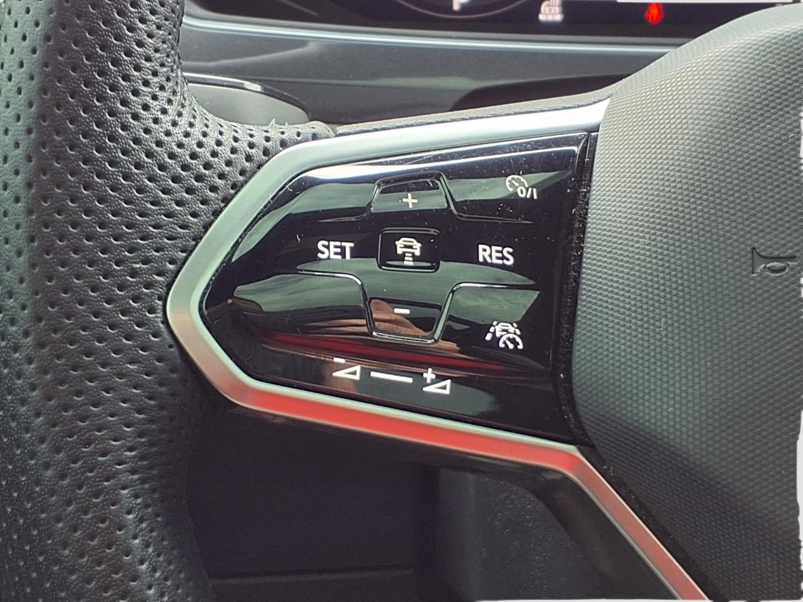 2022 Volkswagen Tiguan SEL R-Line