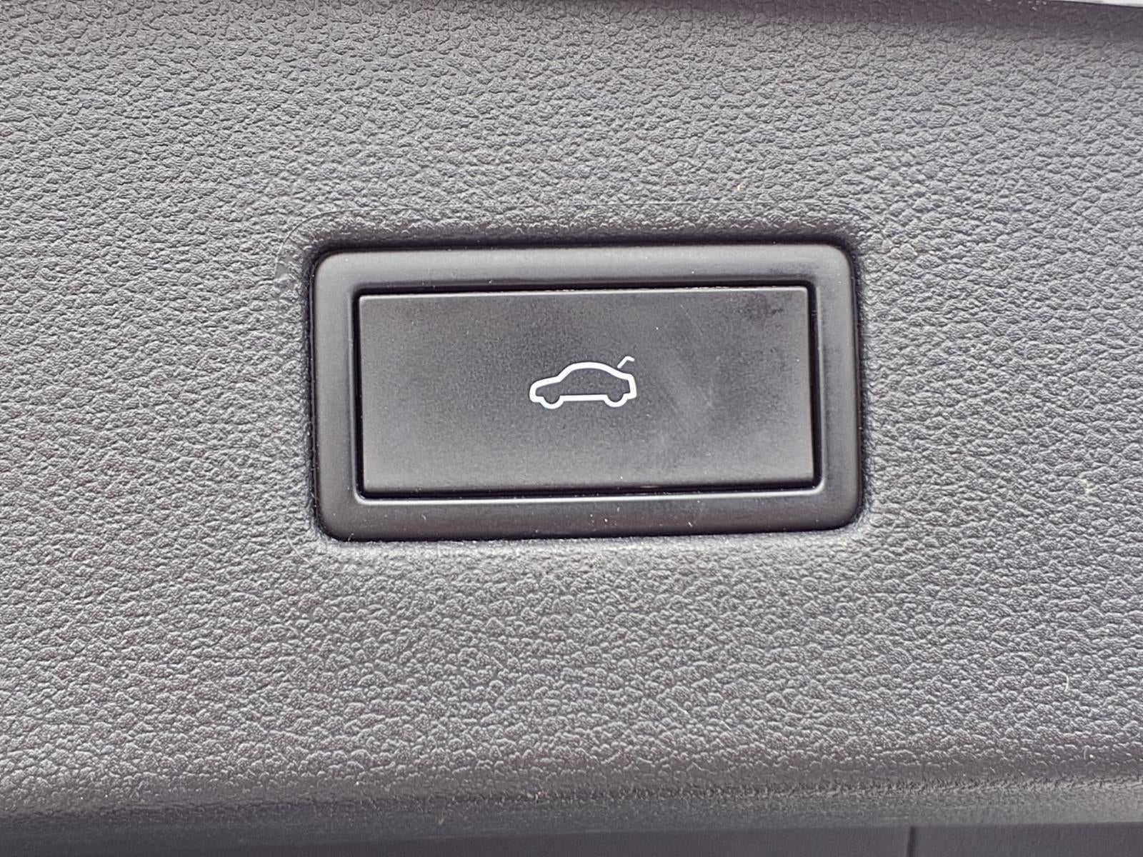 2022 Volkswagen Tiguan SEL R-Line