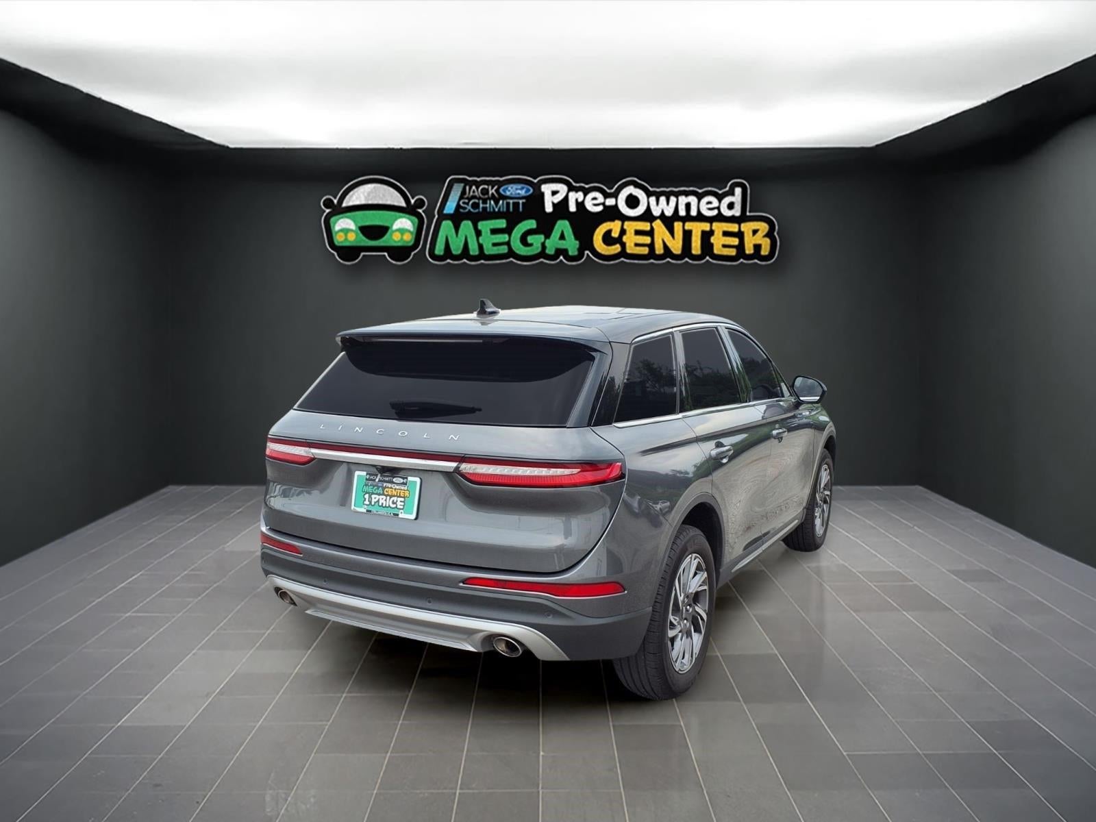 2023 Lincoln Corsair Standard