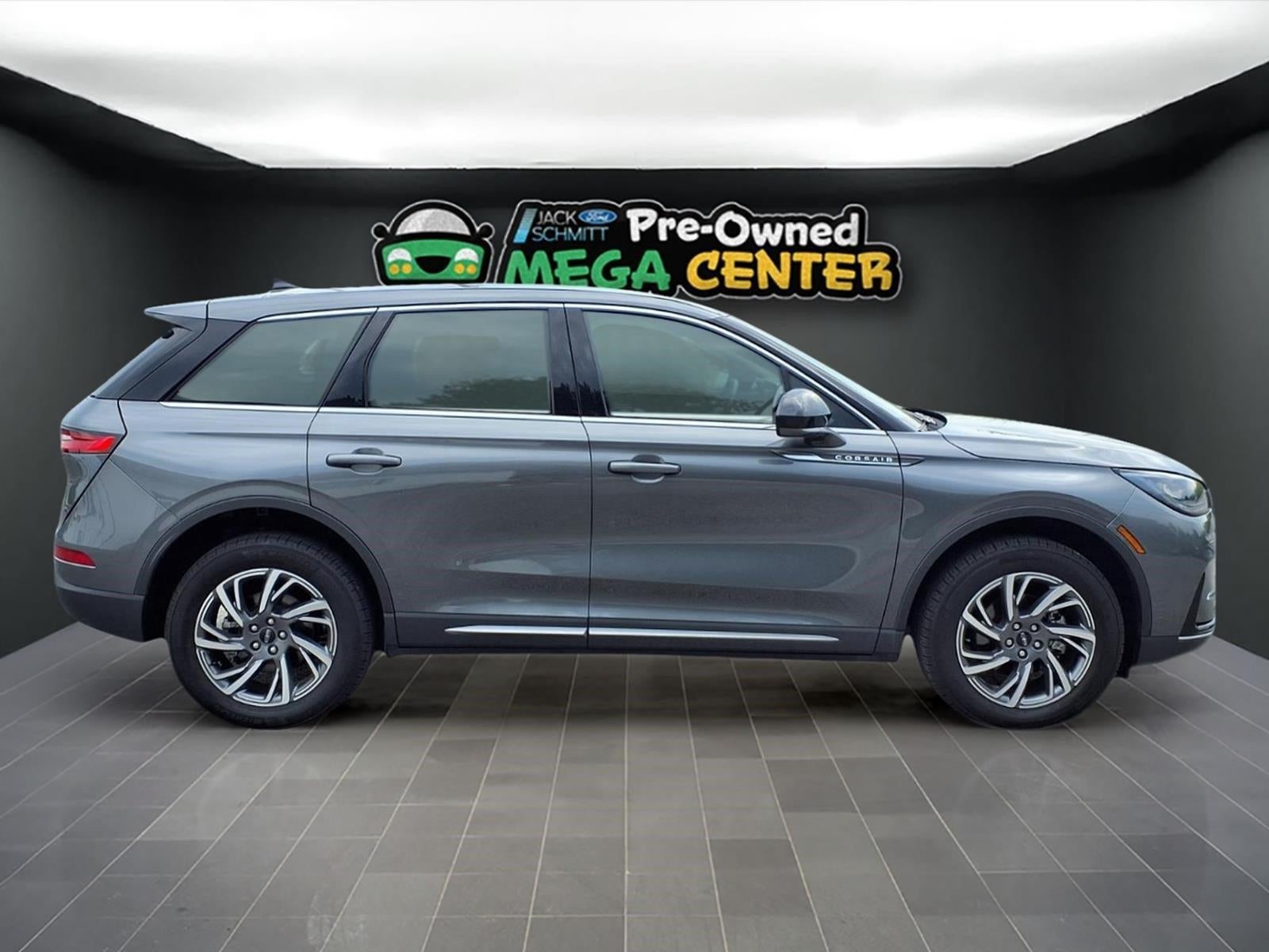 2023 Lincoln Corsair Standard
