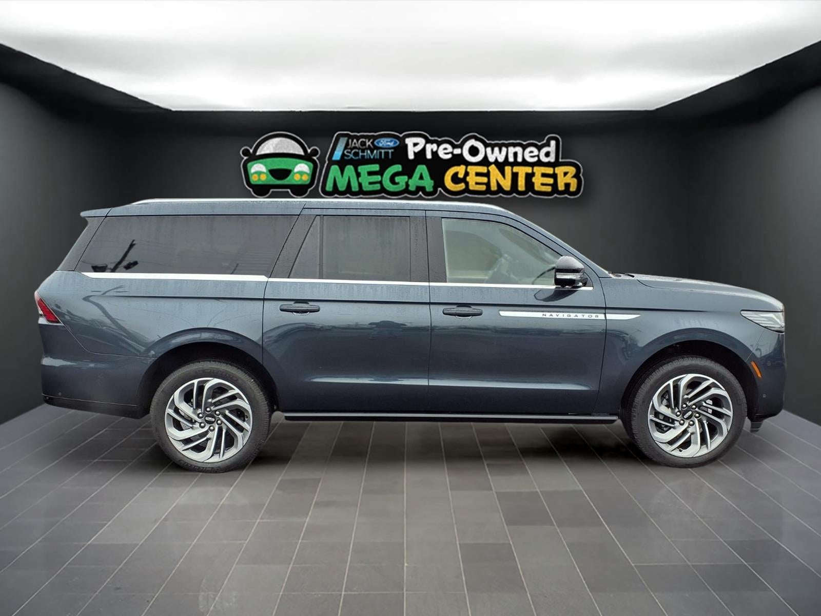 2025 Lincoln Navigator L Reserve