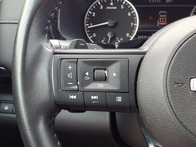 2025 Nissan Pathfinder SV