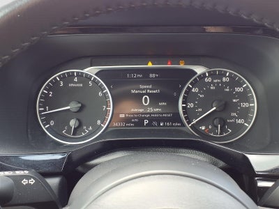 2025 Nissan Pathfinder SV
