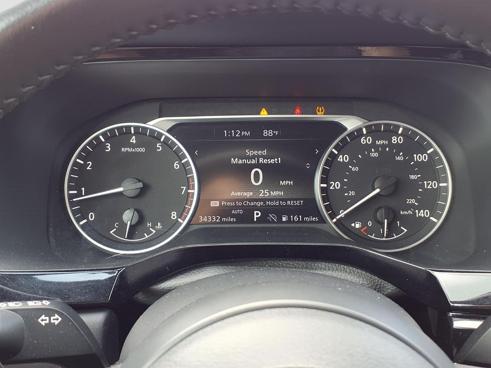 2025 Nissan Pathfinder SV