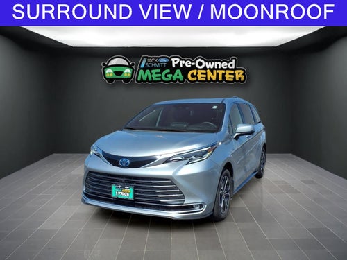 2025 Toyota Sienna Platinum