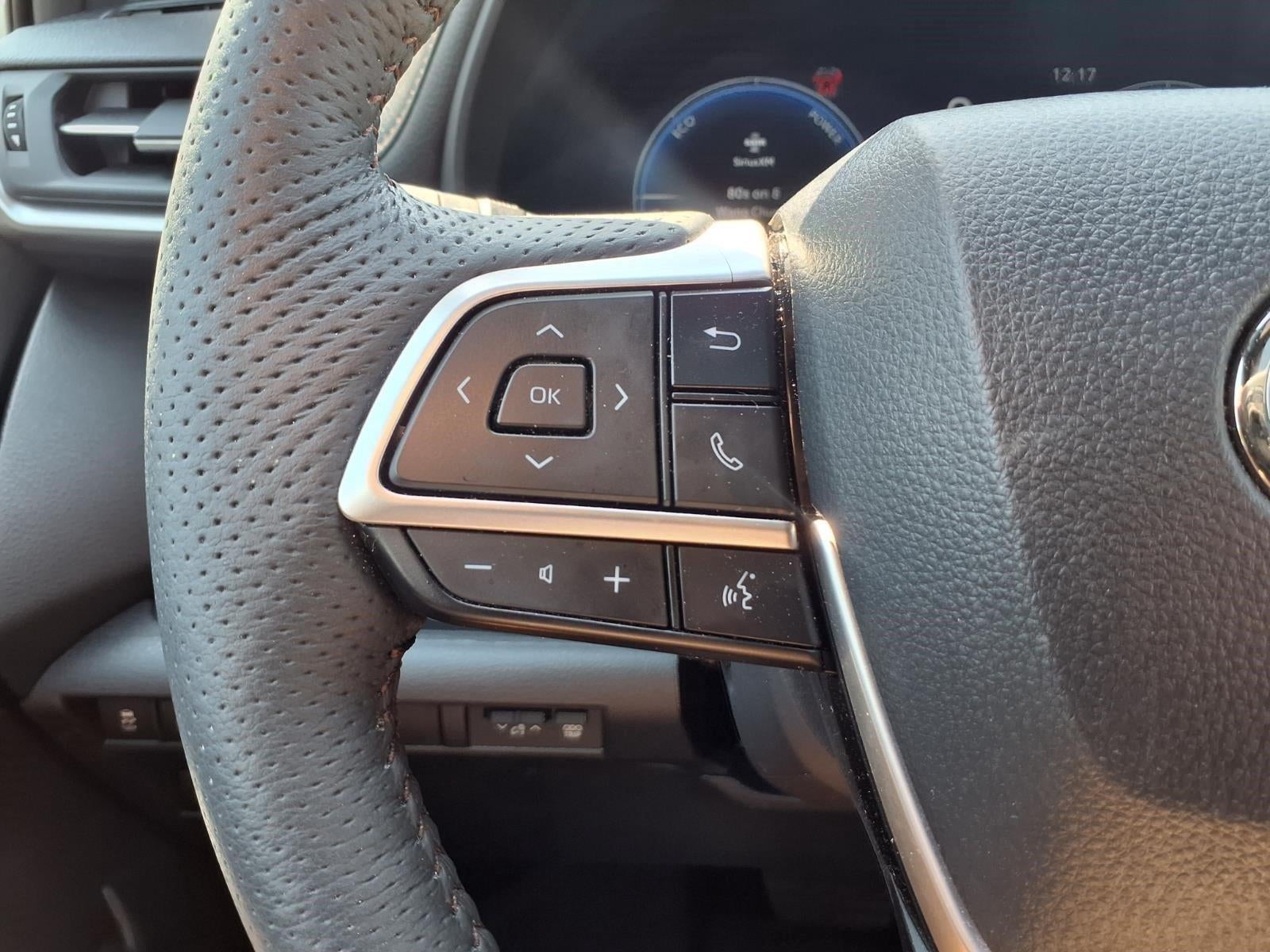 2025 Toyota Sienna Platinum