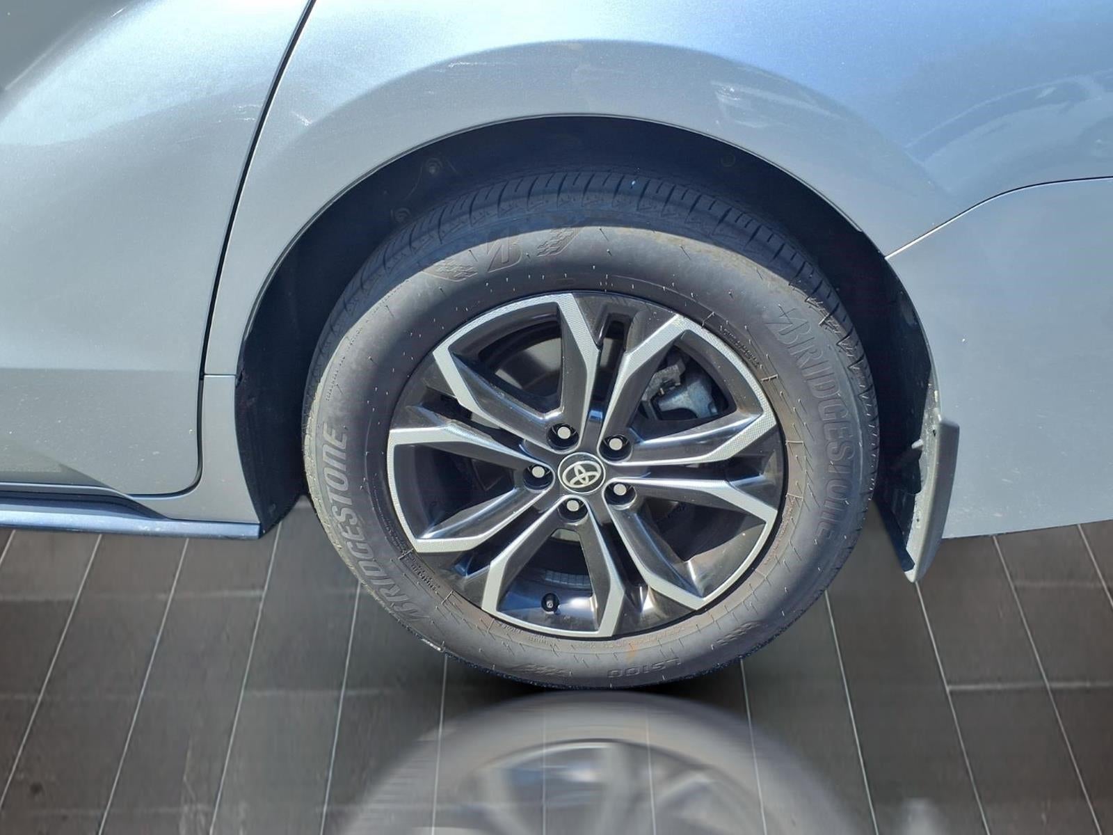 2025 Toyota Sienna Platinum