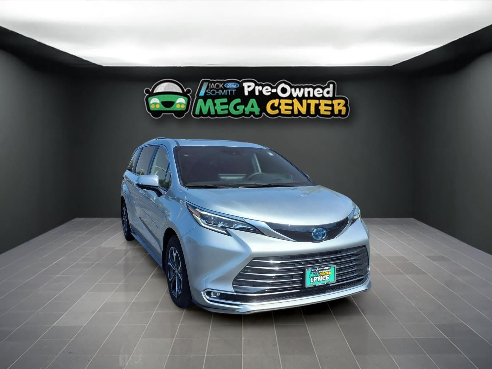 2025 Toyota Sienna Platinum