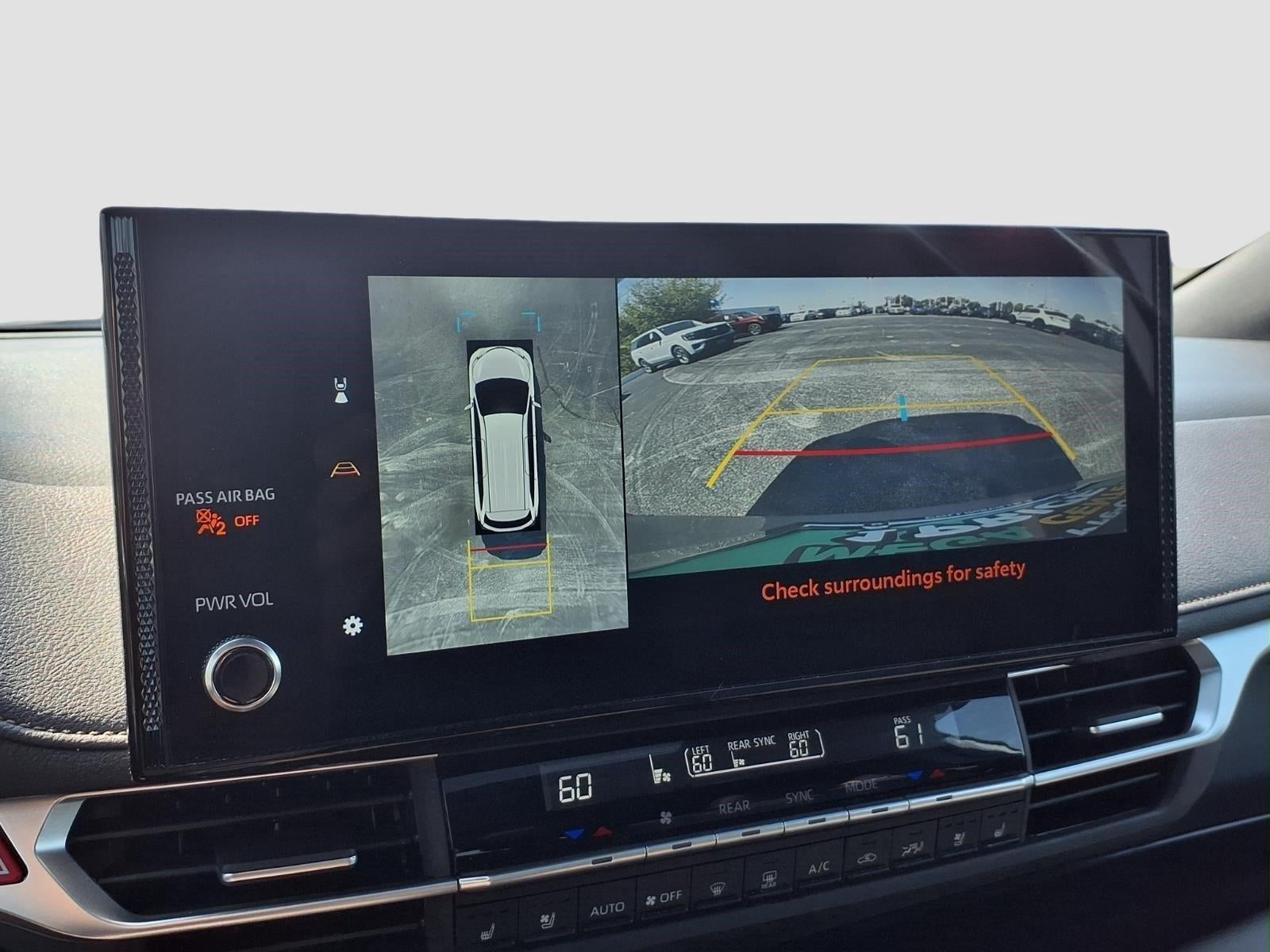 2025 Toyota Sienna Platinum