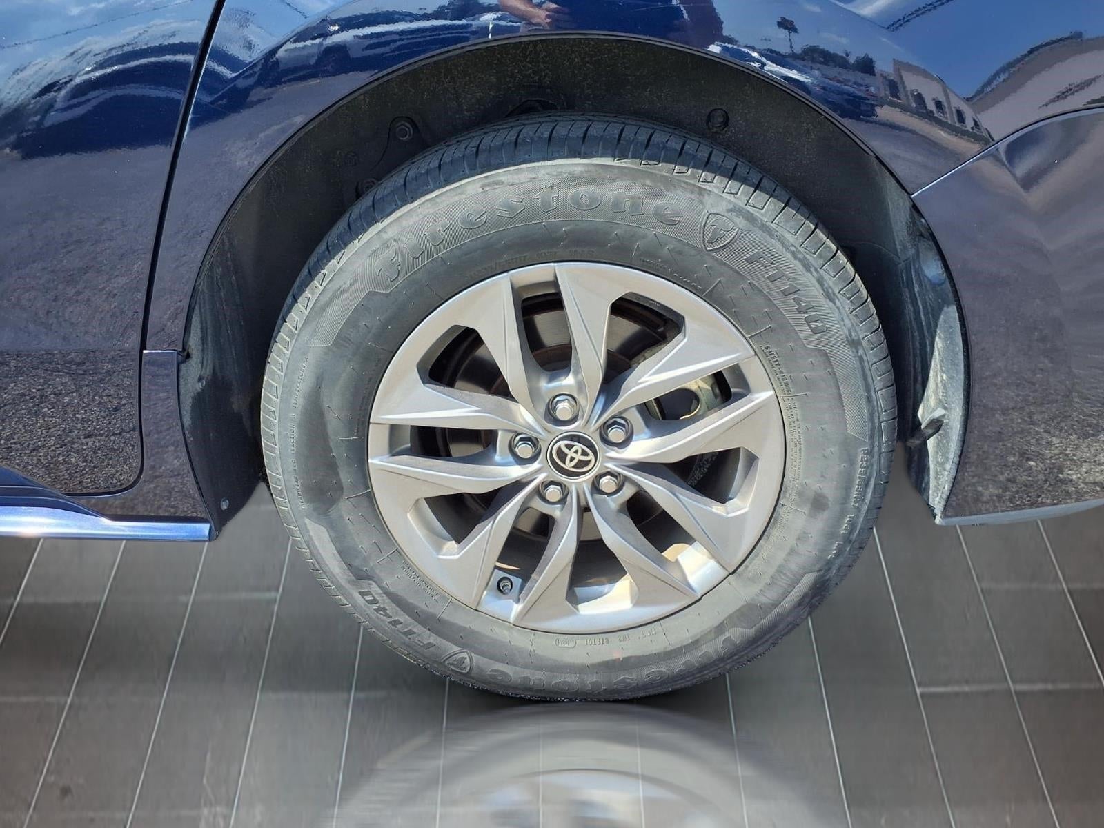 2025 Toyota Sienna XLE