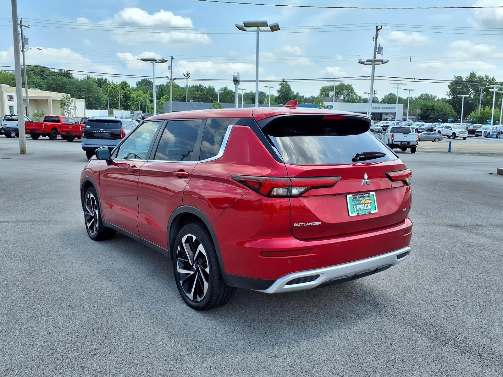 2022 Mitsubishi Outlander SE