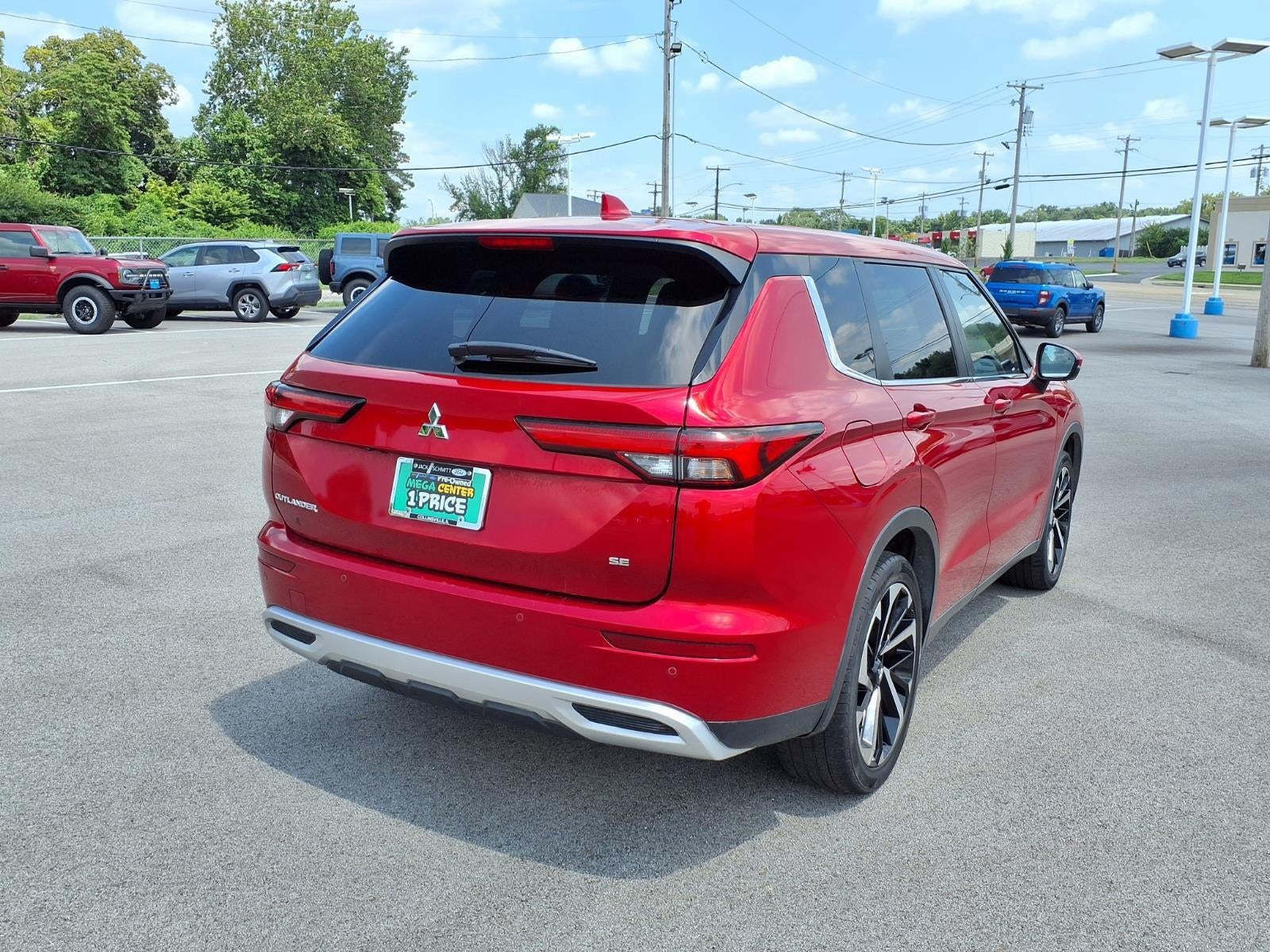 2022 Mitsubishi Outlander SE