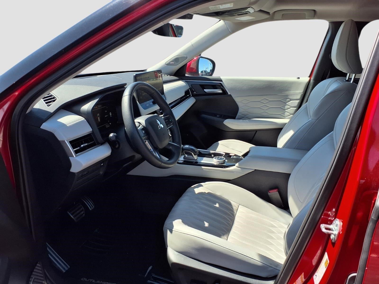 2025 Mitsubishi Outlander SEL